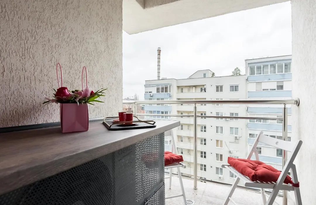 Urban Nest Studio-1